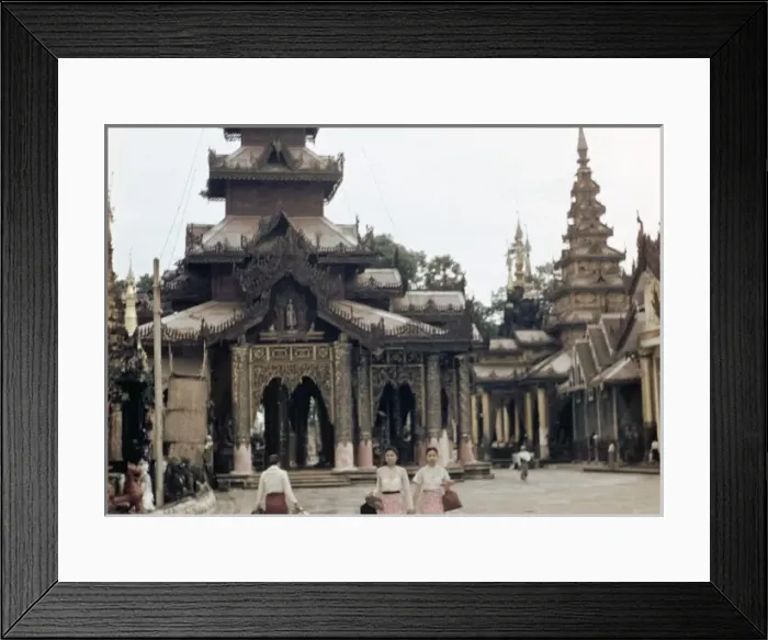 Framed Print : Shwedagon Pagoda - Rangoon Framed Print : Shwedagon Pagoda - Rangoon