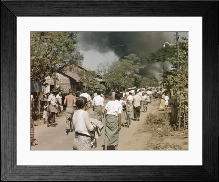 Framed Print : Kemmendine - basha fire - Rangoon Framed Print : Kemmendine - basha fire - Rangoon