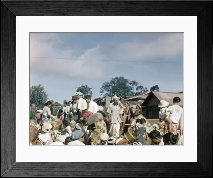 Framed Print : bazaar - Kalaw Framed Print : bazaar - Kalaw