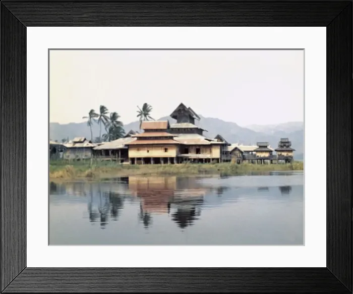 Framed Print : floating island Chiang - Inle Lake Framed Print : floating island Chiang - Inle Lake