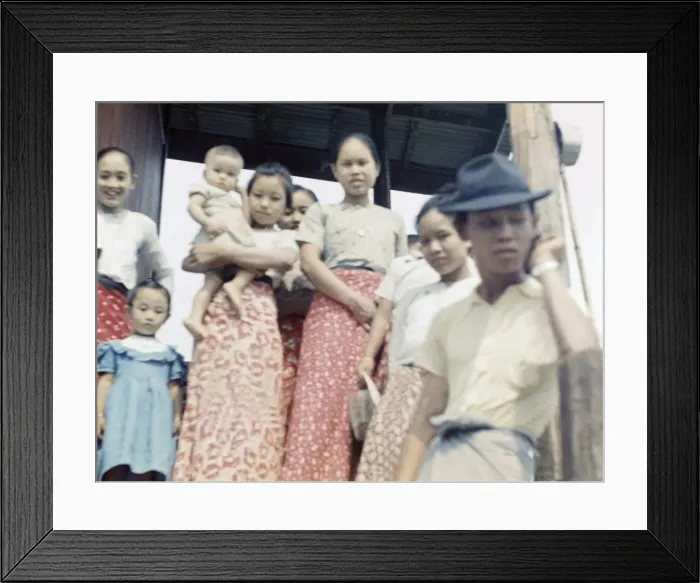 Framed Print : weavers - Inle Lake Framed Print : weavers - Inle Lake