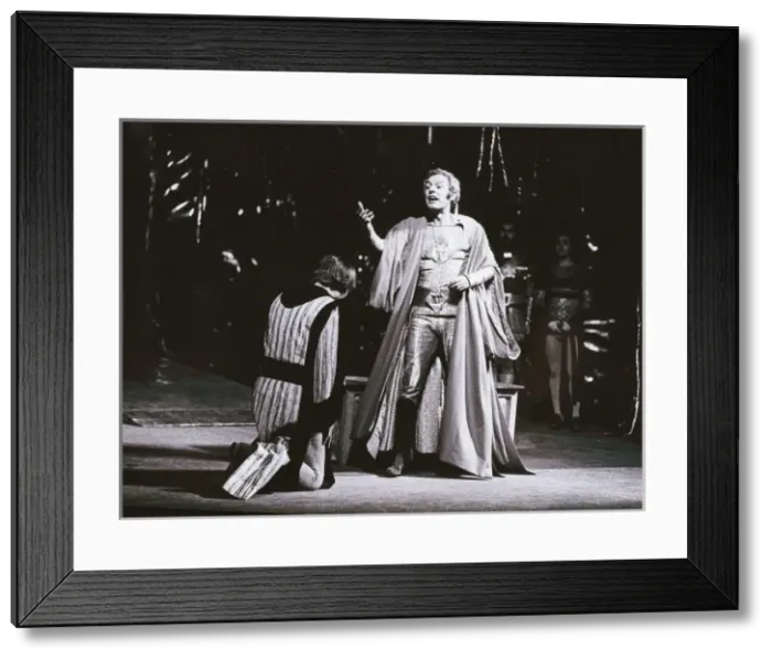 Framed Print : SHAKESPEARE, WILLIAM (1564-1616). ENGLISH Framed Print : SHAKESPEARE, WILLIAM (1564-1616). ENGLISH