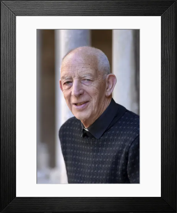 Framed Print : REID, Alec (1932). Irish priest mediator in conflicts Framed Print : REID, Alec (1932). Irish priest mediator in conflicts