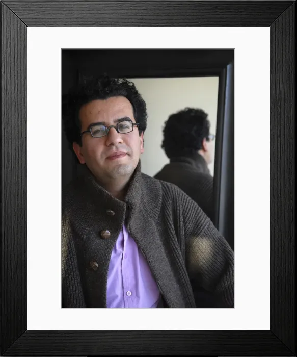 Framed Print : MATAR, Hisham (1970). Libyan writer. Portrait Framed Print : MATAR, Hisham (1970). Libyan writer. Portrait