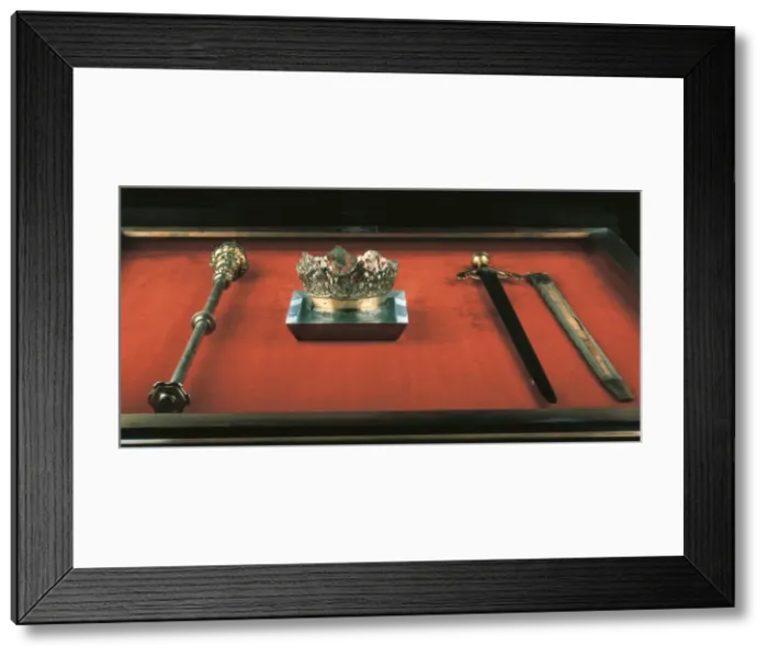 Framed Print : Isabella I the Catholic (1451-1504); Catholic Monarchs (15-1 Framed Print : Isabella I the Catholic (1451-1504); Catholic Monarchs (15-1
