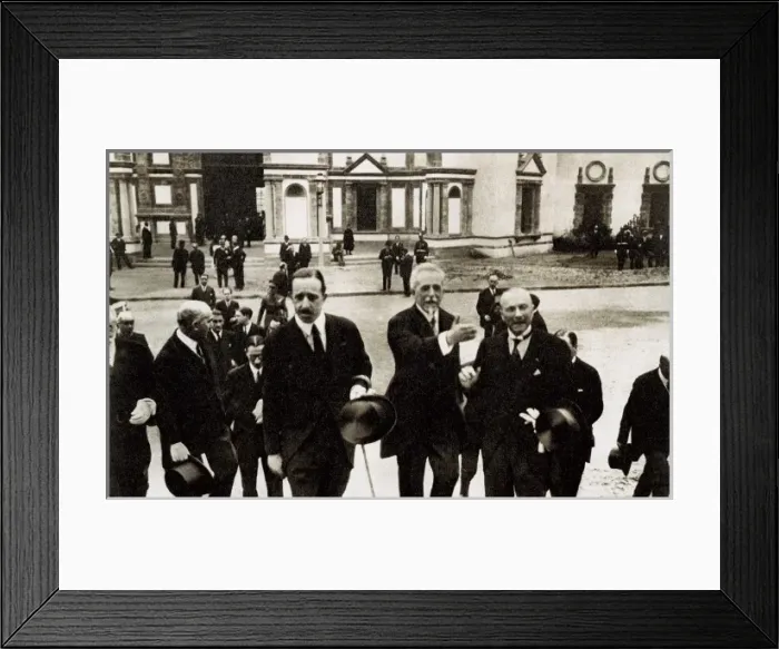 Framed Print : Primo de Rivera and King Alfonso XIII Framed Print : Primo de Rivera and King Alfonso XIII