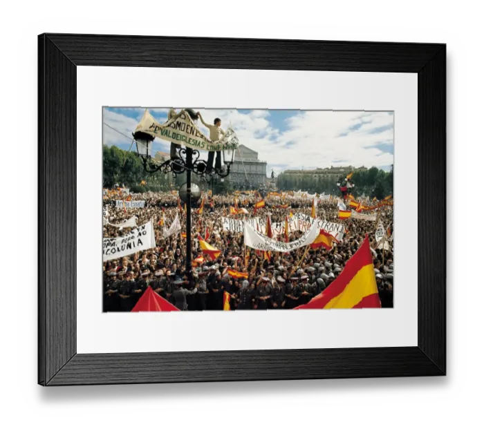 Framed Print : Spain. Demonstration of the extreme right-wing at the Plaza de Oriente in Madrid Framed Print : Spain. Demonstration of the extreme right-wing at the Plaza de Oriente in Madrid