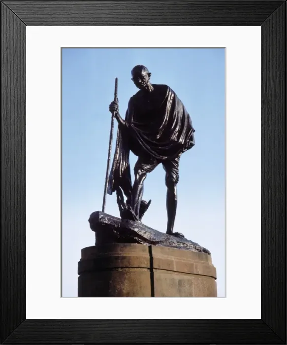 Framed Print : GANDHI, Mohandas Karamchand, called Mahatma (1869-1948) Framed Print : GANDHI, Mohandas Karamchand, called Mahatma (1869-1948)