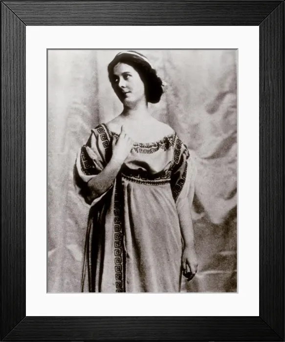 Framed Print : DUNCAN, Isadora (1878-1927) Framed Print : DUNCAN, Isadora (1878-1927)