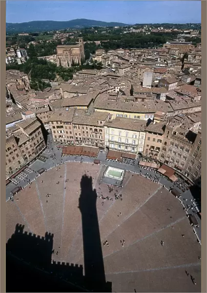 ITALY. Siena. Piazza de Il Campo, where Il Palio