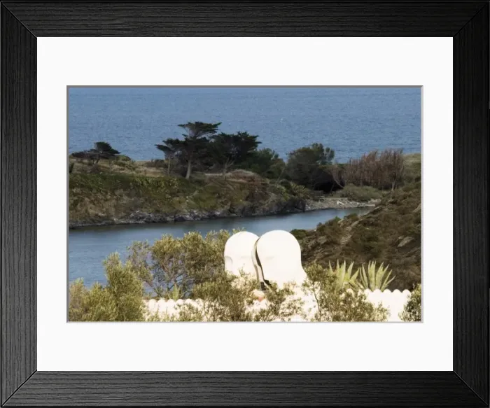 Framed Print : SPAIN. CATALONIA. GERONA. Cadaqu鳮Cemetery Framed Print : SPAIN. CATALONIA. GERONA. Cadaqu鳮Cemetery