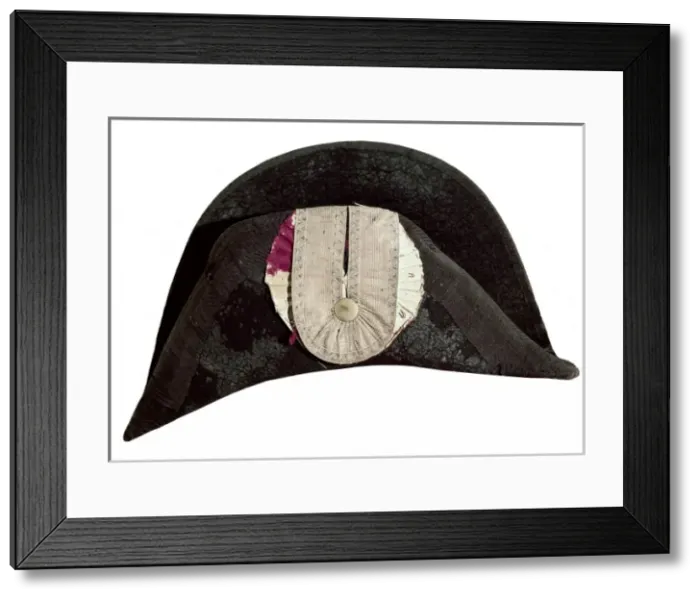 Framed Print : Bicorne of Spanish officer. SPAIN. Vitoria. Museum Framed Print : Bicorne of Spanish officer. SPAIN. Vitoria. Museum