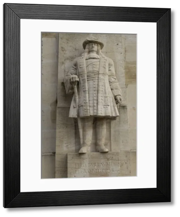 Framed Print : SWITZERLAND. Geneva. Reformation Wall. Statue Framed Print : SWITZERLAND. Geneva. Reformation Wall. Statue