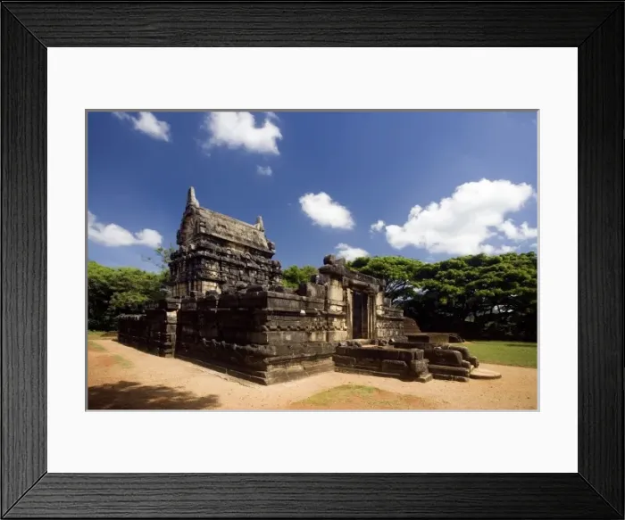 Framed Print : SRI LANKA. Nalanda. Temple that mixes Hindu Framed Print : SRI LANKA. Nalanda. Temple that mixes Hindu