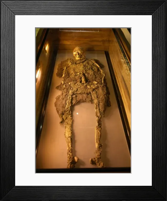 Framed Print : Remains of the Lord of SipᮮMoche or Mochica Framed Print : Remains of the Lord of SipᮮMoche or Mochica