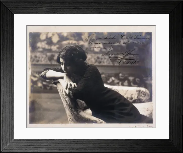 Framed Print : XIRGU, Margarita (1888-1969). Photo with dedication Framed Print : XIRGU, Margarita (1888-1969). Photo with dedication