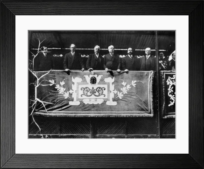 Framed Print : EspaSegunda Rep Framed Print : EspaSegunda Rep