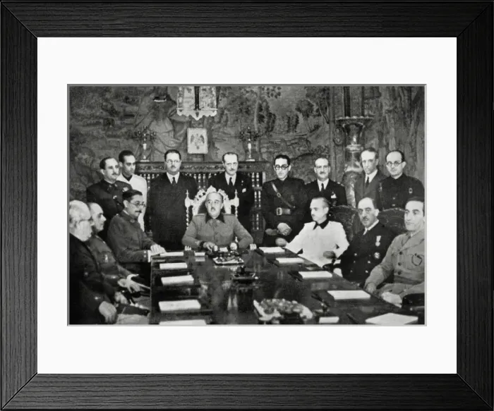 Framed Print : Spain (20th c. ). Francos dictatorship (1939) Framed Print : Spain (20th c. ). Francos dictatorship (1939)