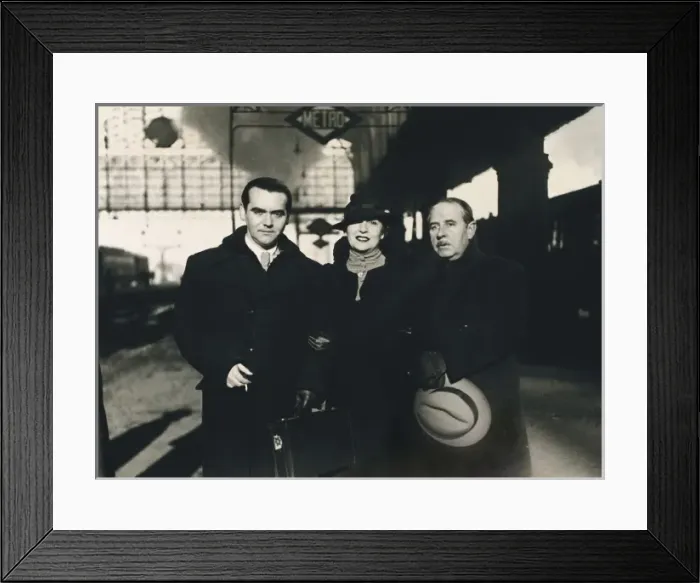 Framed Print : Federico Garc Framed Print : Federico Garc