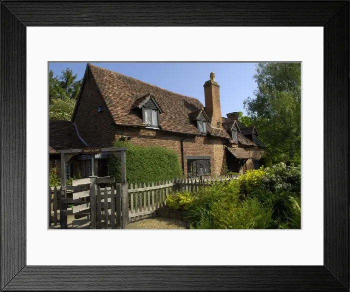 Framed Print : UNITED KINGDOM. ENGLAND. Stratford-Upon-Avon Framed Print : UNITED KINGDOM. ENGLAND. Stratford-Upon-Avon