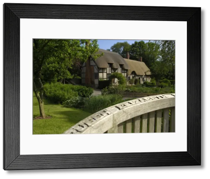 Framed Print : UNITED KINGDOM. ENGLAND. Stratford-Upon-Avon Framed Print : UNITED KINGDOM. ENGLAND. Stratford-Upon-Avon