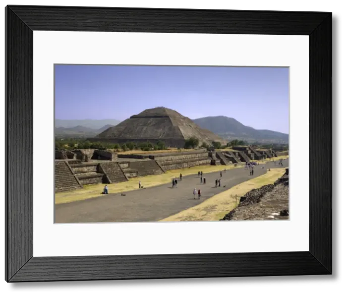 Framed Print : MEXICO. STATE OF MEXICO. TeotihuacᮮThe Sun Framed Print : MEXICO. STATE OF MEXICO. TeotihuacᮮThe Sun