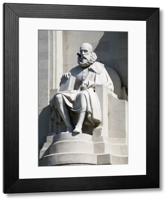 Framed Print : SPAIN. Madrid. Spain Square. Monument to Miguel Framed Print : SPAIN. Madrid. Spain Square. Monument to Miguel
