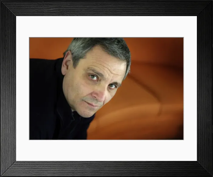 Framed Print : GIOVANNI, Maurizio de (1958). Italian writer Framed Print : GIOVANNI, Maurizio de (1958). Italian writer