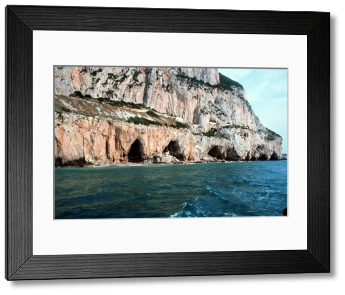 Framed Print : Sea caves at Governors Beach Framed Print : Sea caves at Governors Beach