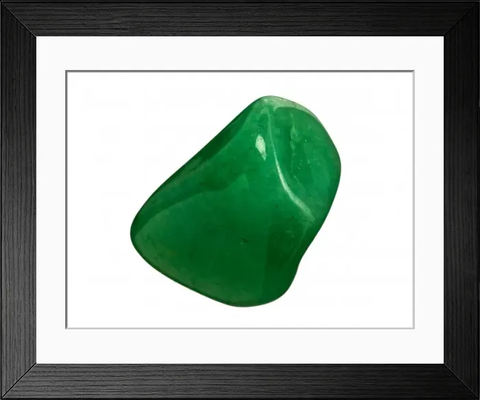 Framed Print : Quartz. A specimen of green quartz Framed Print : Quartz. A specimen of green quartz