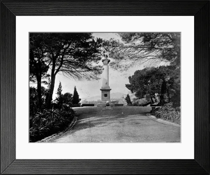 Framed Print : Monument to General Elliott, Gibraltar Framed Print : Monument to General Elliott, Gibraltar