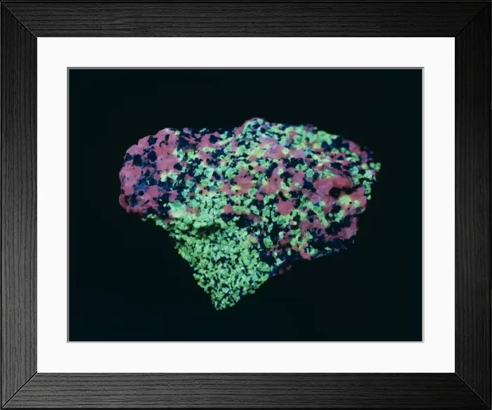 Framed Print : Franklinite, fluorescing Framed Print : Franklinite, fluorescing