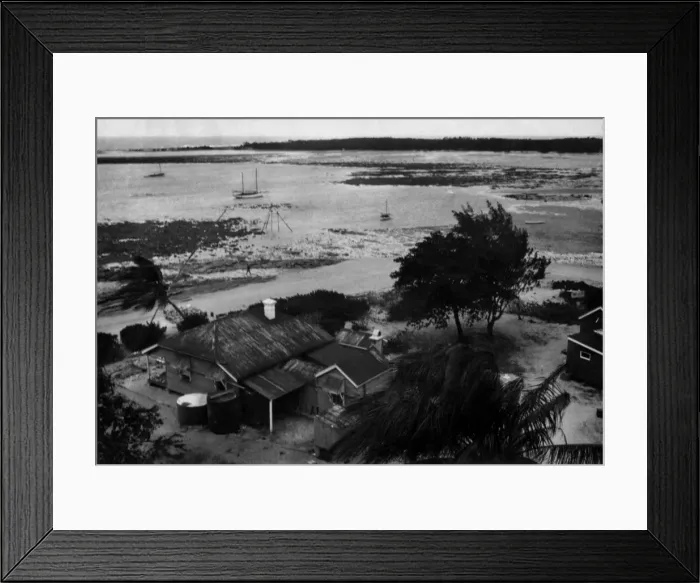 Framed Print : Low Isles Lab Framed Print : Low Isles Lab