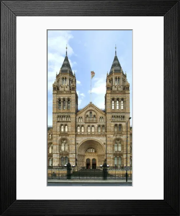 Framed Print : Exterior view of the Natural History Museum, London Framed Print : Exterior view of the Natural History Museum, London