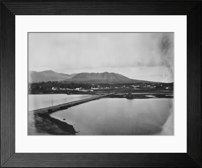 Framed Print : Village and low hills. Honolulu, Oahu, Hawaii Framed Print : Village and low hills. Honolulu, Oahu, Hawaii