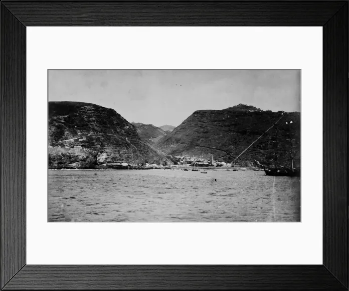 Framed Print : St. Helena, seen from the ship Framed Print : St. Helena, seen from the ship