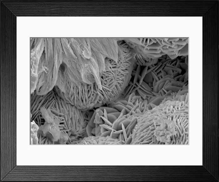 Framed Print : Malachite comprises of (copper carbonate hydroxide) Framed Print : Malachite comprises of (copper carbonate hydroxide)