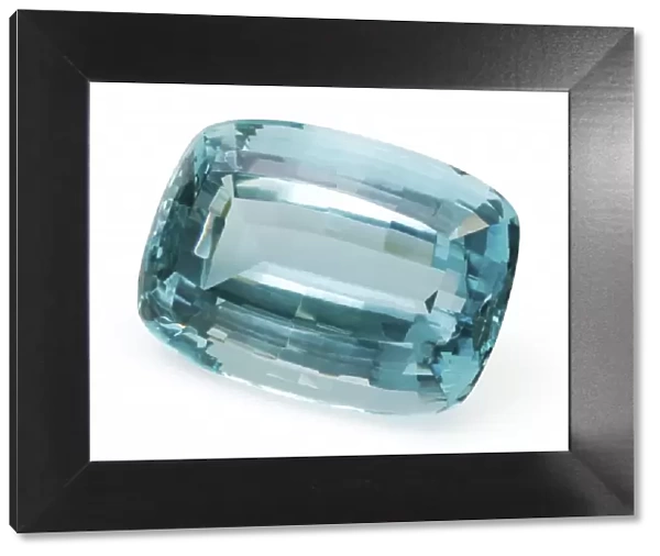 Topaz. This 2982-carat topaz is the largest cut gem at the museum