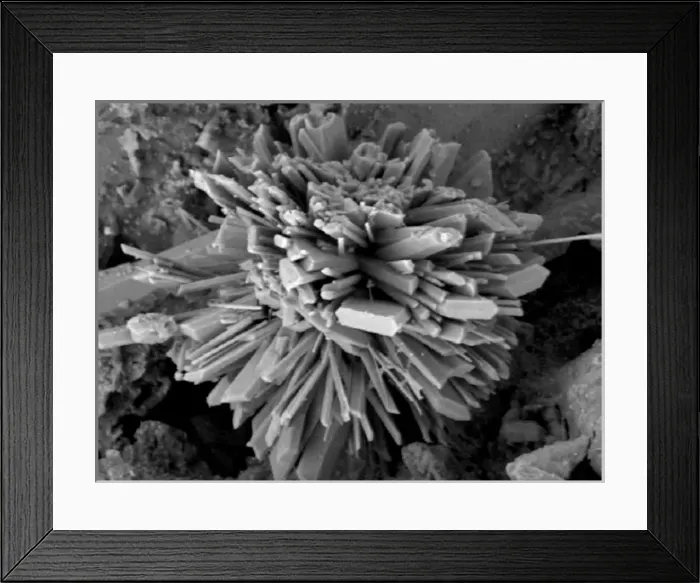 Framed Print : Malachite comprises of (copper carbonate hydroxide) Framed Print : Malachite comprises of (copper carbonate hydroxide)