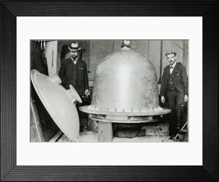 Framed Print : Pure aluminium pan for boiling liquids Framed Print : Pure aluminium pan for boiling liquids