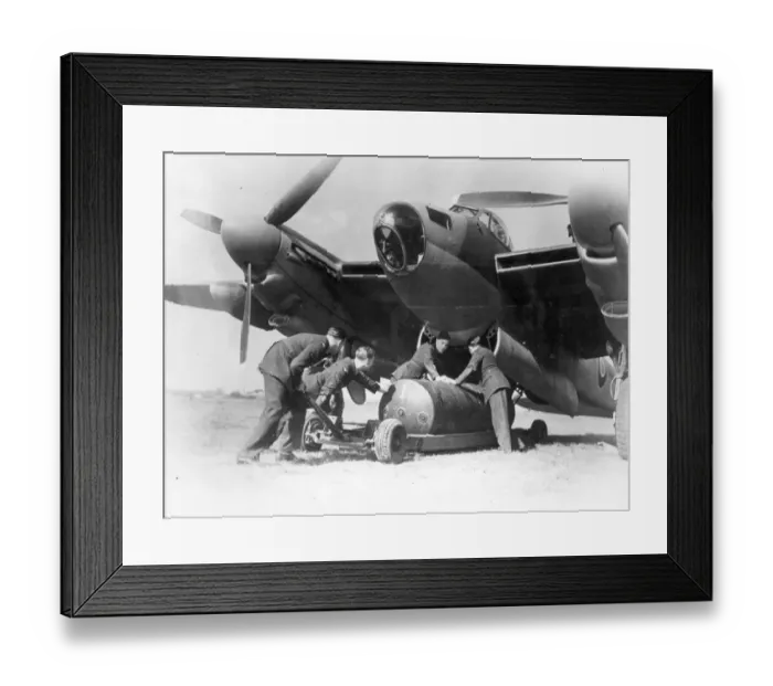 Framed Print : de Havilland Mosquito BXVI being loaded with a 4000lb bomb Framed Print : de Havilland Mosquito BXVI being loaded with a 4000lb bomb