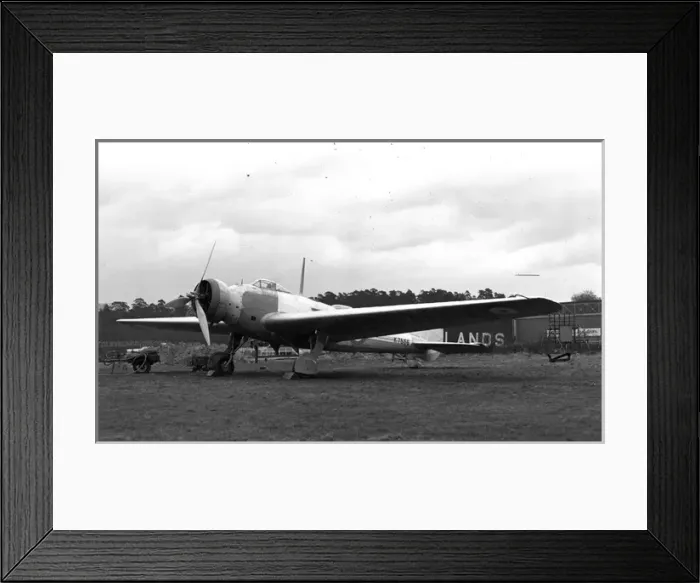 Framed Print : Vickers Wellesley pre-production aircraft K7556 Framed Print : Vickers Wellesley pre-production aircraft K7556