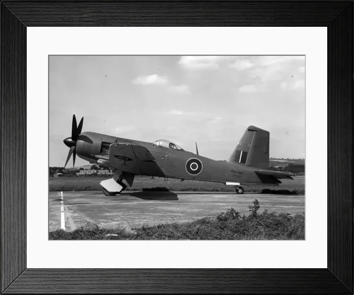 Framed Print : Blackburn B-46 Firebrand TF4 EK629 Framed Print : Blackburn B-46 Firebrand TF4 EK629