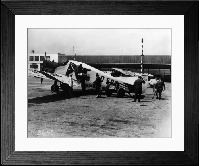 Framed Print : Passengers board a Junkers F13 D-582 Framed Print : Passengers board a Junkers F13 D-582