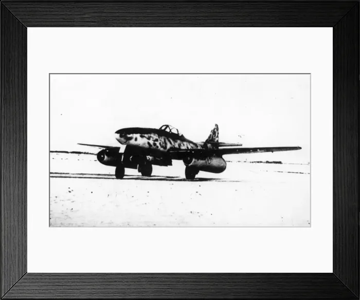 Framed Print : Messerschmitt Me262 jet fighter Framed Print : Messerschmitt Me262 jet fighter