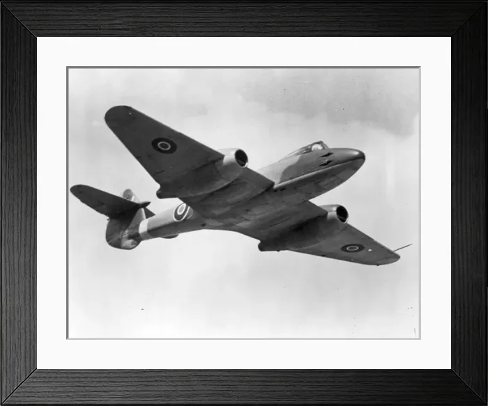 Framed Print : Gloster Meteor F1 EE221 / G Framed Print : Gloster Meteor F1 EE221 / G