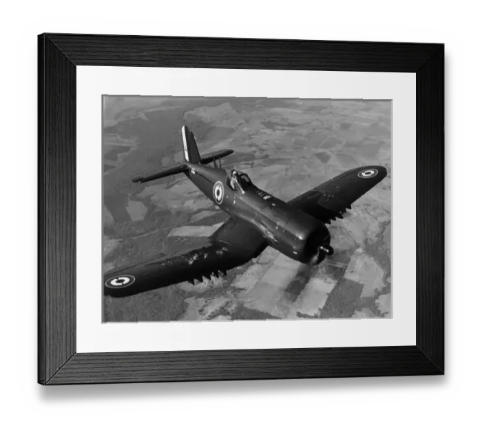 Framed Print : Vought F4U-7 Corsair 133699 of the A鲯navale Framed Print : Vought F4U-7 Corsair 133699 of the A鲯navale