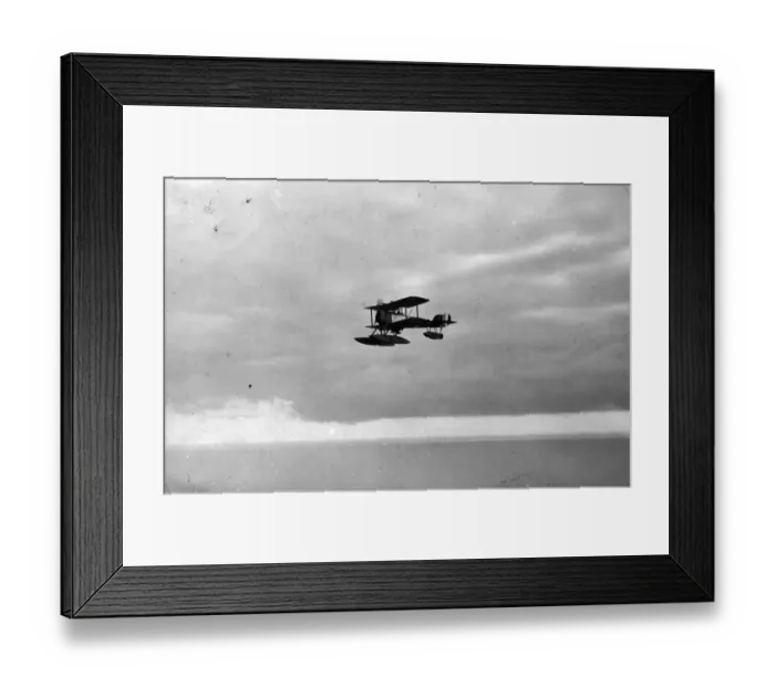 Framed Print : Sopwith Baby seaplane in flight with two Lewis guns Framed Print : Sopwith Baby seaplane in flight with two Lewis guns