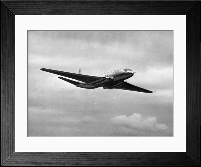 Framed Print : The de Havilland DH106 Comet first prototype G-5-1 Framed Print : The de Havilland DH106 Comet first prototype G-5-1