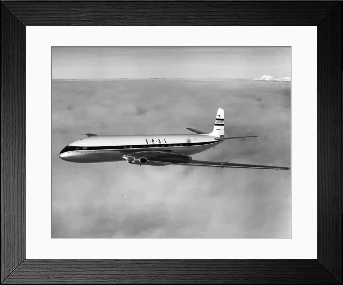 Framed Print : The first production de Havilland DH106 Comet 2 G-AMXA Framed Print : The first production de Havilland DH106 Comet 2 G-AMXA